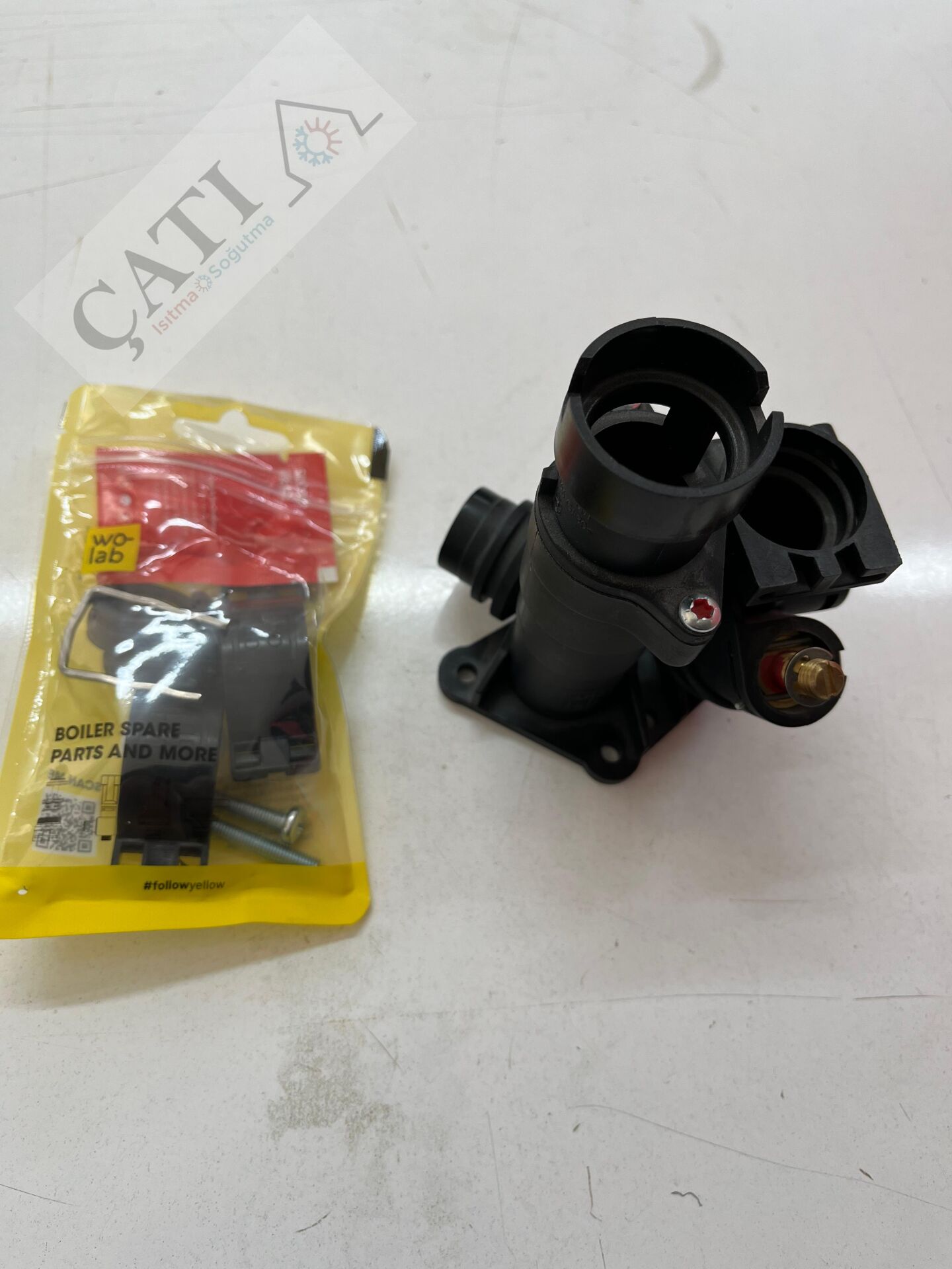 VAİLLANT 3 YOLLU GRUP GÖVDESİ PLASTİK